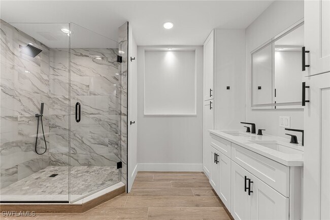 Building Photo - 1890 Bald Eagle Dr