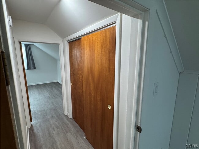 Building Photo - 103 Rockland Dr