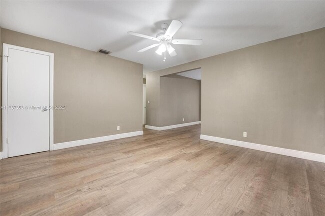 Building Photo - 5010 SW 93rd Ave