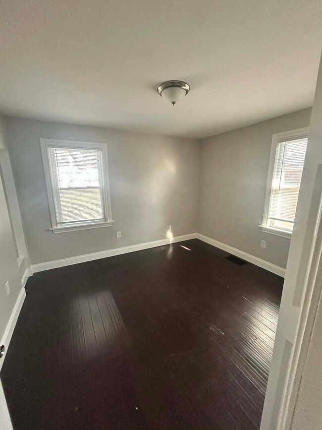 Building Photo - 8713 Susan Ave