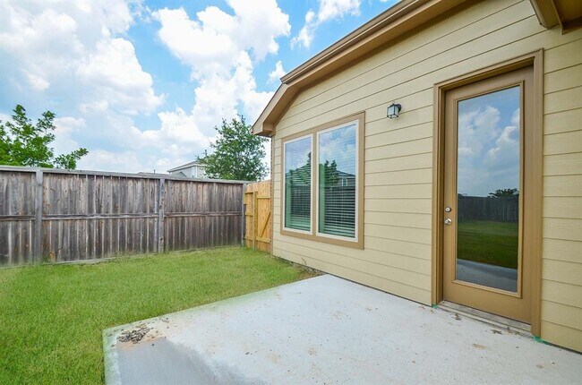 Building Photo - 20918 Cullen Ranch Rd