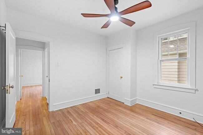 Building Photo - 126 Estaugh Ave