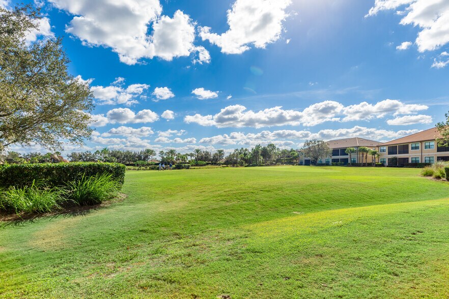 Building Photo - 12710 Sorrento Way