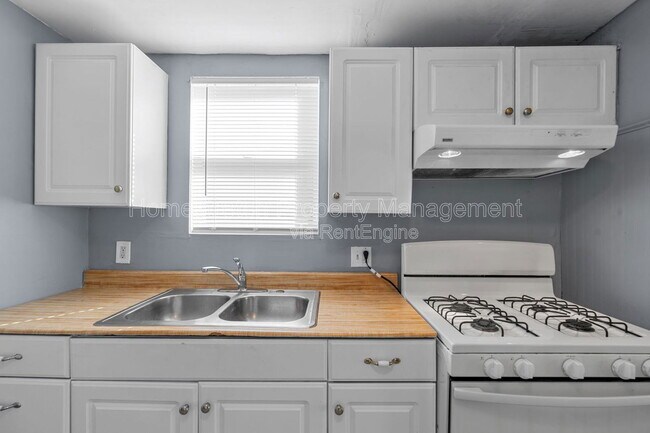 Building Photo - 44 Blakemore Pl