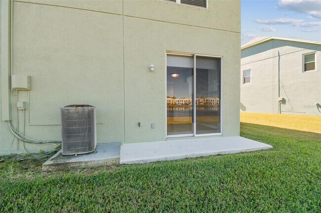 Building Photo - 11651 Declaration Dr