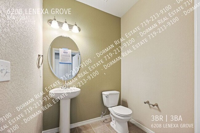 Building Photo - 6208 Lenexa Grv