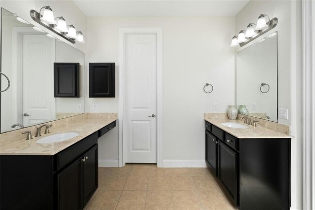 Building Photo - 4425 Cherry Bark Dr