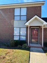 Building Photo - 2701 Thackery Rd