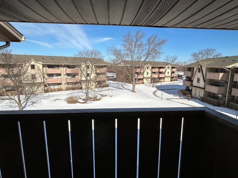 Building Photo - 18 Echo Ct