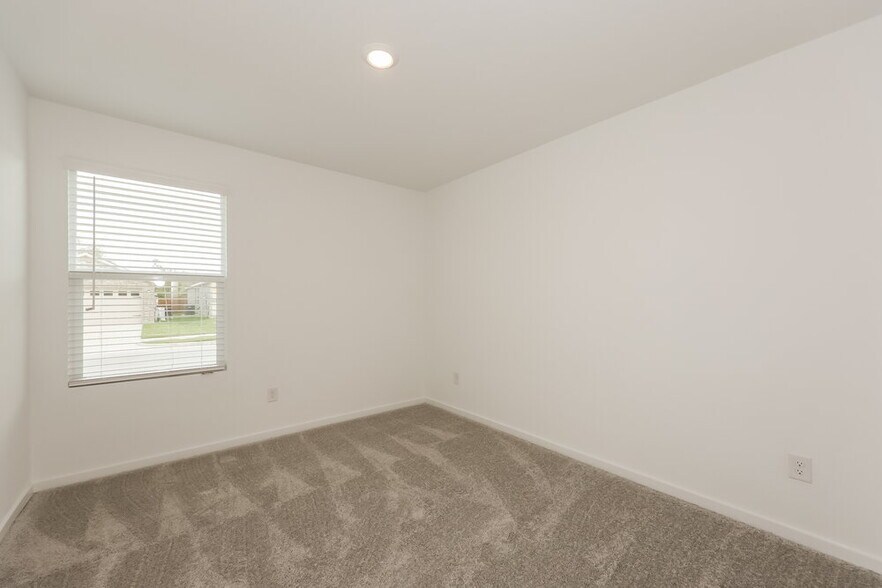 Building Photo - 101 Wild Rose Dr