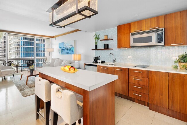 Building Photo - 6801 Collins Ave