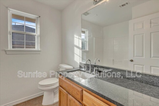 Building Photo - 217 Dollina Ct