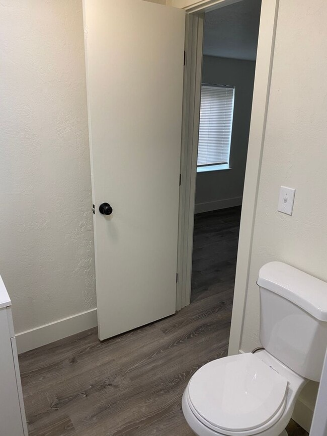 Building Photo - Cute Updated Home Near Shopping and Downtown Chico