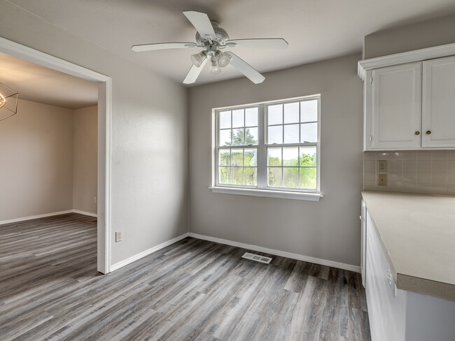 Building Photo - 11308 Meadow Ridge Ln