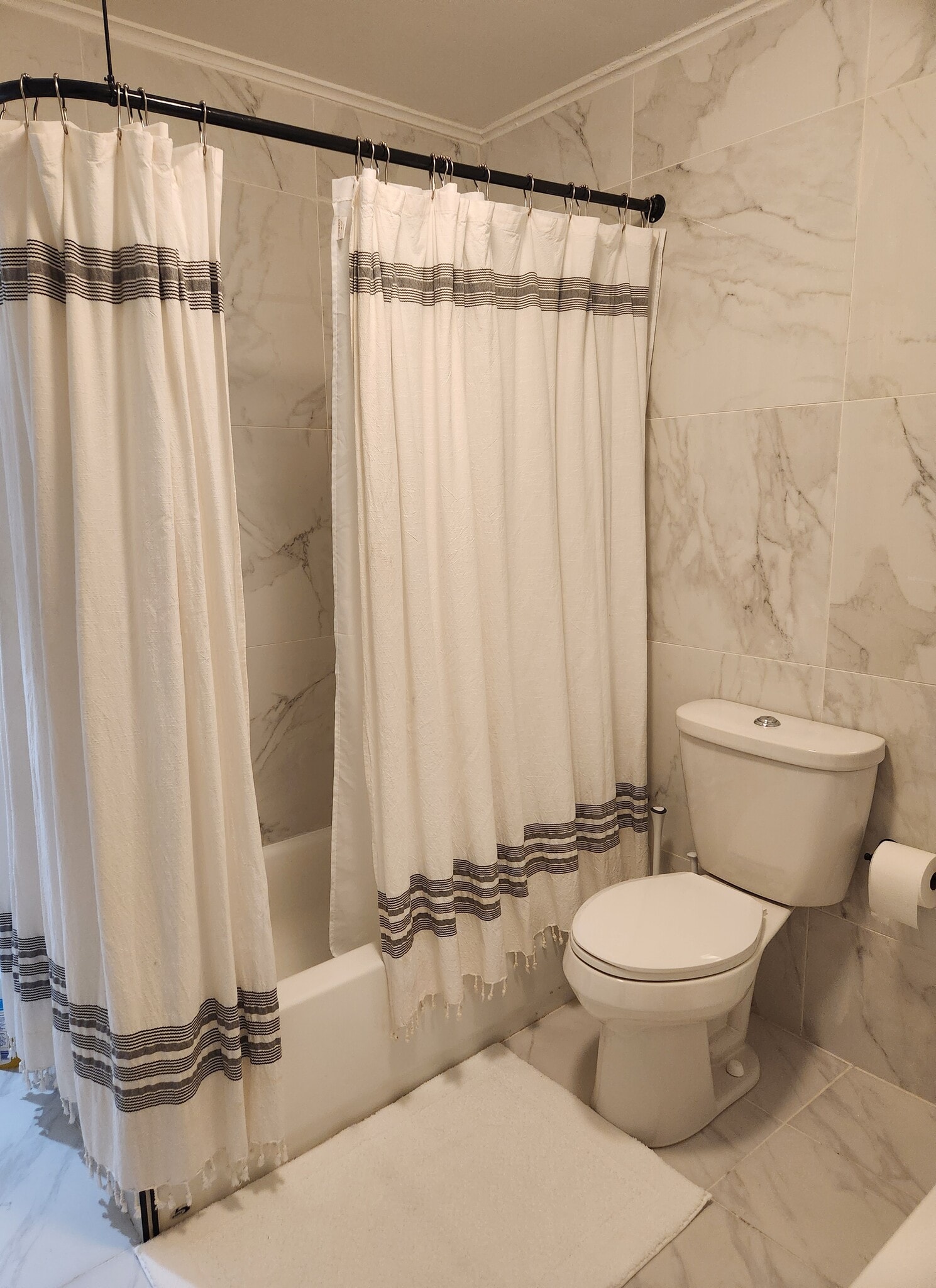 Updated Bathroom - 20 South Ln