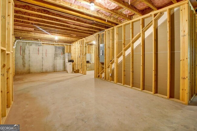 Building Photo - 297 Delta Dr