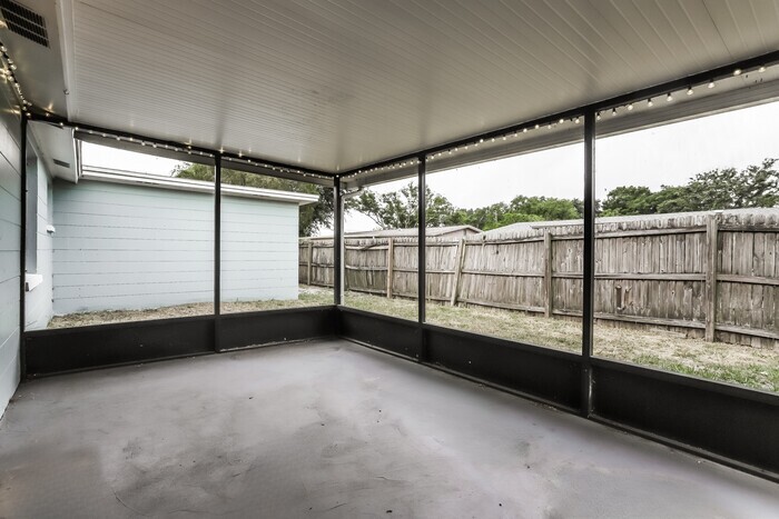 Building Photo - 3011 Matchlock Dr