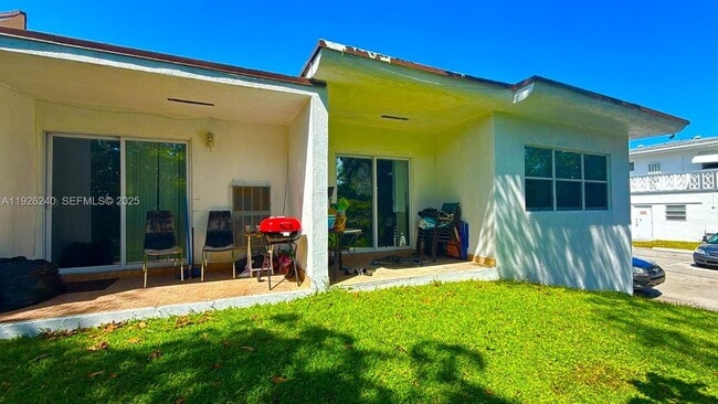 Building Photo - 170 NW 204th St