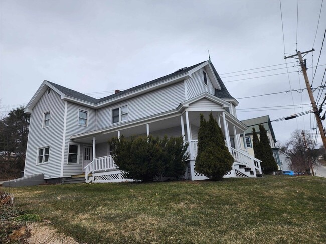 Building Photo - 73 Pleasant St