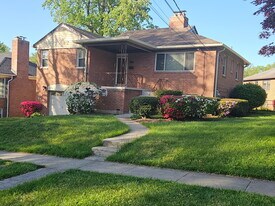 Building Photo - 9503 Hale Pl