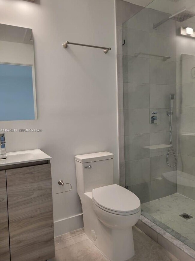 Building Photo - 1735 Calais Dr