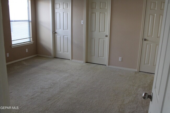 Building Photo - 14561 Jesus Almeida