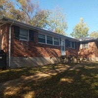 Building Photo - 1819 Marsden Ave