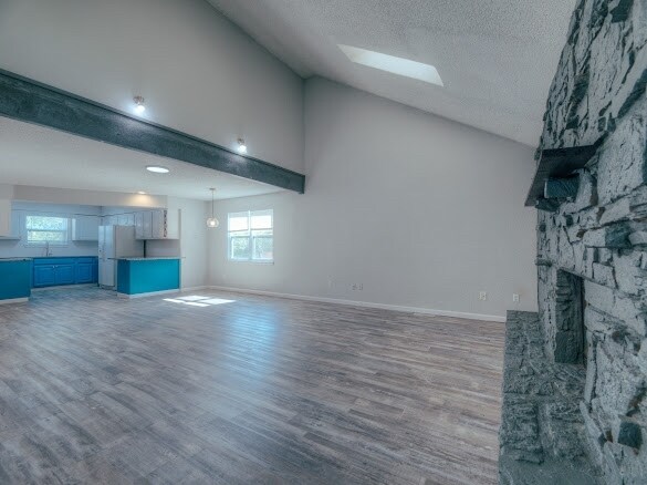 Building Photo - 6712 E 79th St