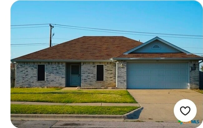 Primary Photo - 403 James Loop