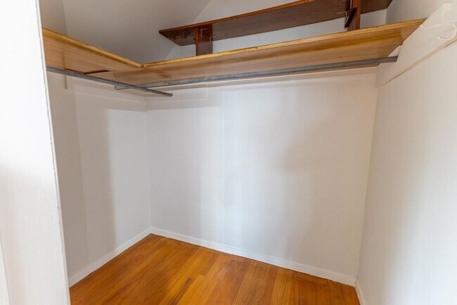 Building Photo - 4419 Knight Dr