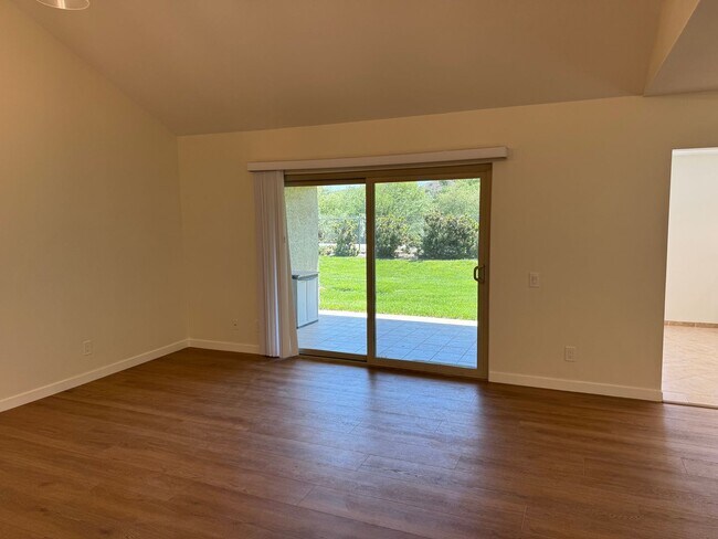 Building Photo - Perimeter location with great views - Leis...