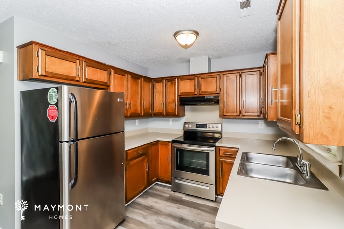 Building Photo - 115 George Clay Ln