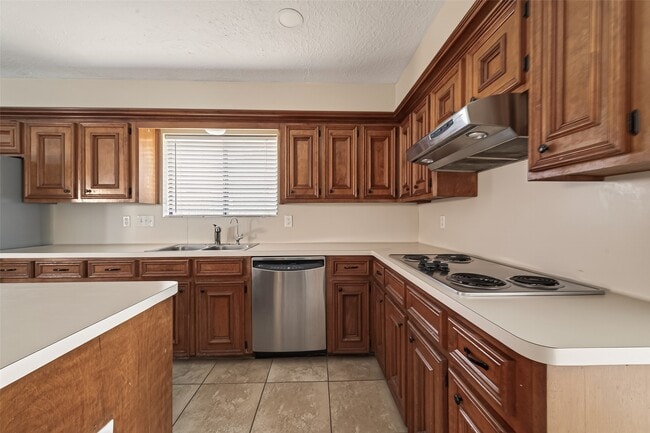 Building Photo - 14703 Stanbridge Dr