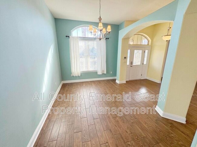 Building Photo - 4403 Sonoma Cir