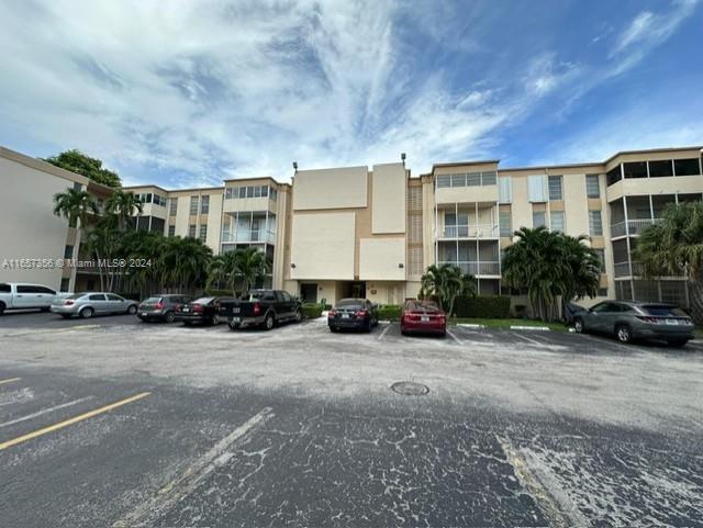 Building Photo - 9159 SW 77th Ave