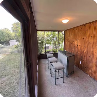 Building Photo - 1422 Liberty St