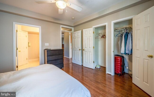 Building Photo - 702 Norfolk Ln