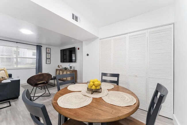 Building Photo - 2360 SW Archer Rd