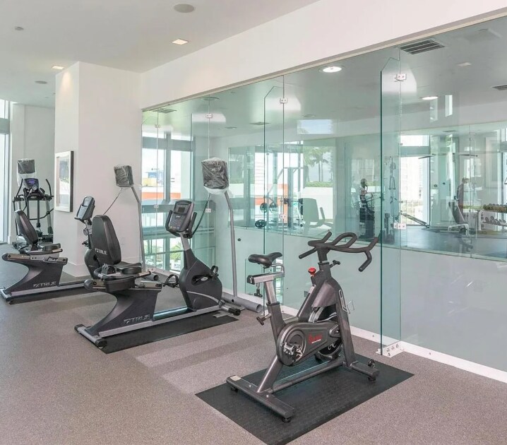 Building Photo - 350 S Miami Ave