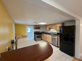 Building Photo - 7 Etna Ln