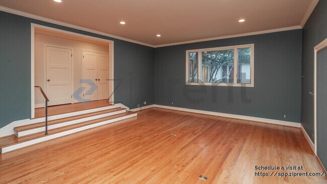 Building Photo - 16000 Greenwood Rd