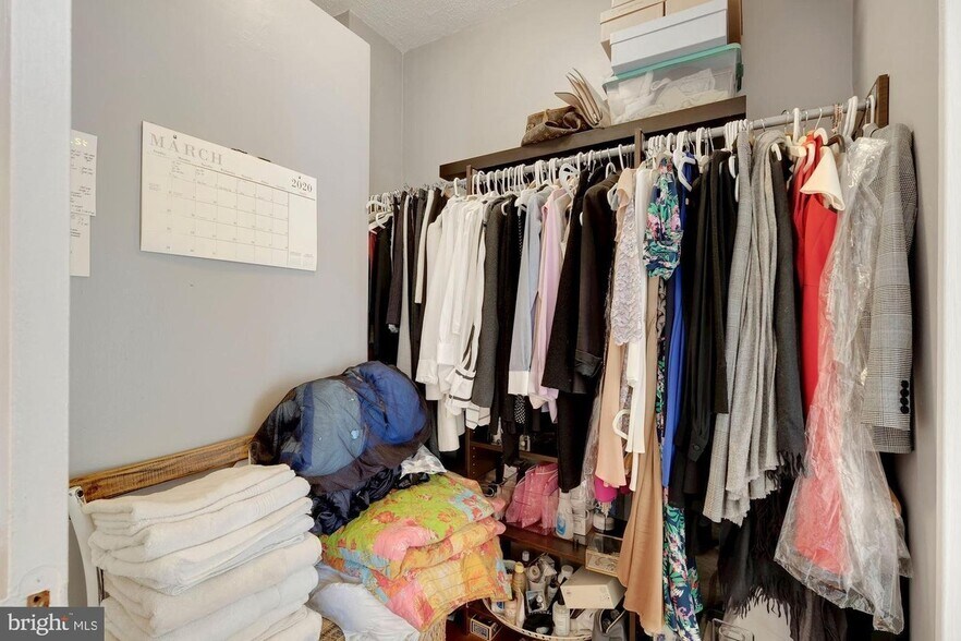 Building Photo - 1727 Massachusetts Ave NW