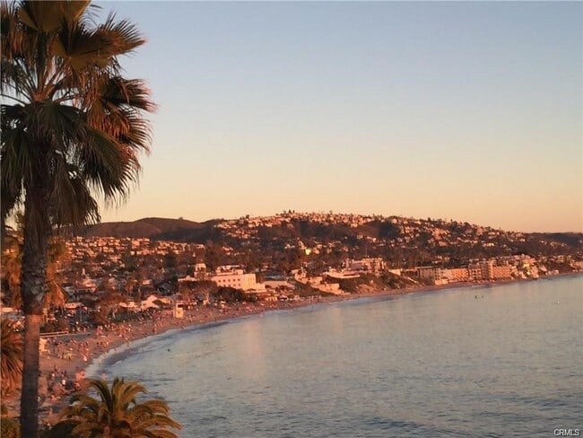 Building Photo - 1326 Skyline Dr