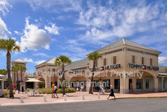 Building Photo - 2636 89th St Cir E