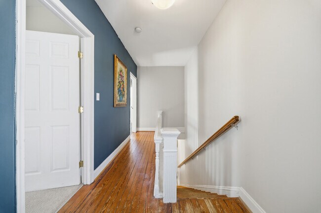 Building Photo - 146 W Seaview Ave