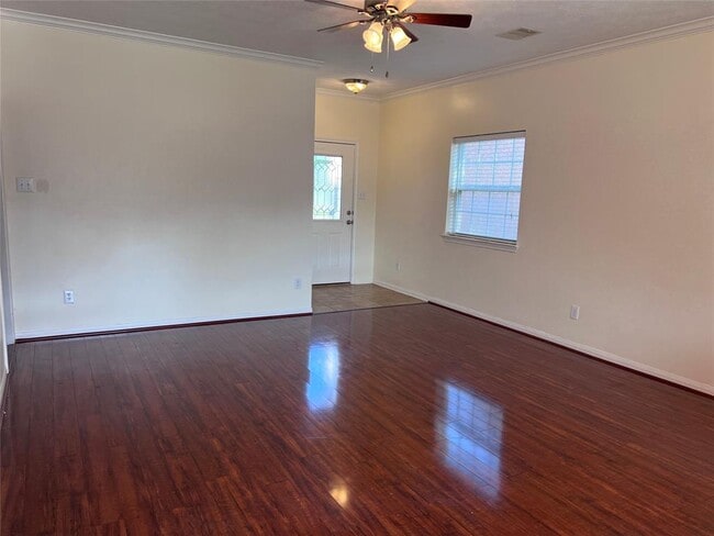Building Photo - 406 Price Dr