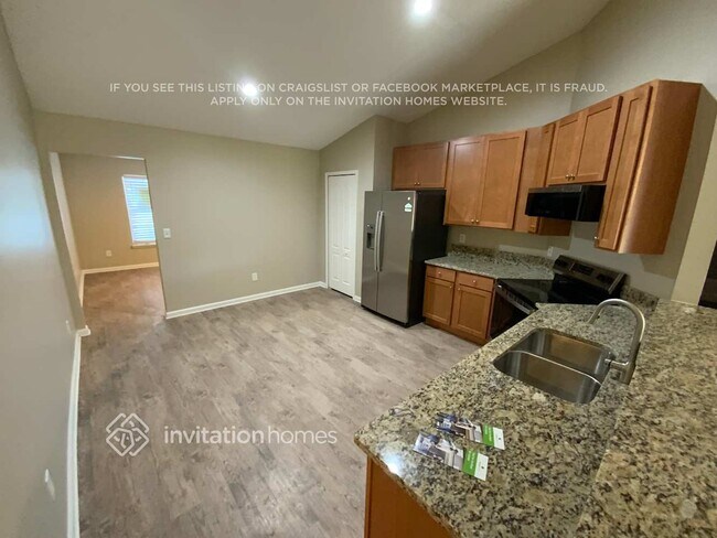 Building Photo - 14188 Crestwick Dr W