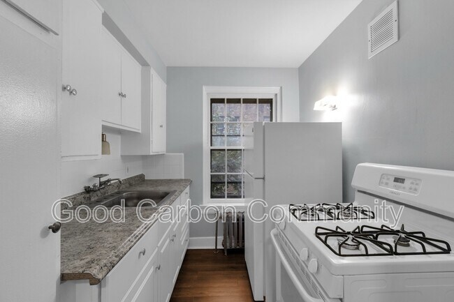 Building Photo - 20 E Morris Ave