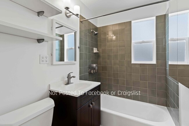 Building Photo - 2848 Nye St