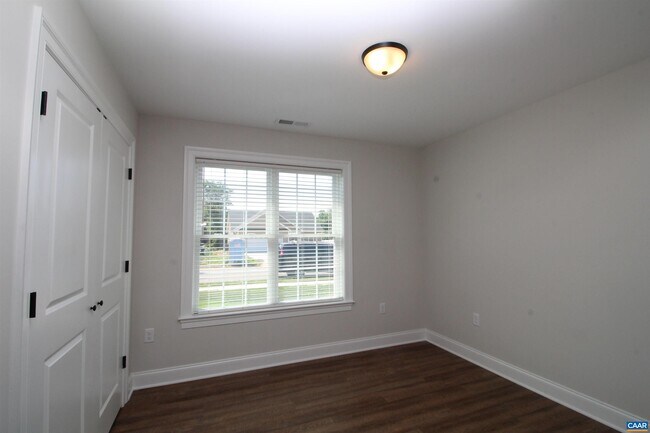 Building Photo - 179 Langley Dr